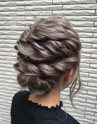 ヘアアレンジ 佐伯 りょうのヘアスタイル