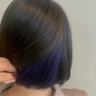 ショート カラー 黒崎 美乃里のヘアスタイル