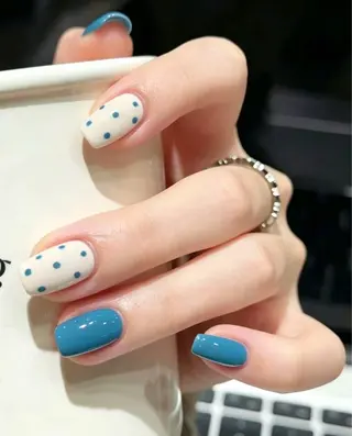 ネイル 胡蝶蘭レディースサロ ンNailMOKAのネイルデザイン