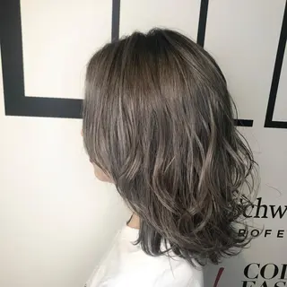 ミディアム 宮下 愛璃紗のヘアスタイル