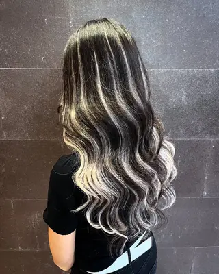 ミディアム 🦋 韓国hair 🖤 RAMのヘアスタイル