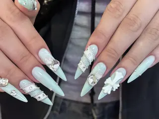 ネイル Yuu🎀 Belle Nailのネイルデザイン