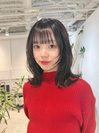 ミディアム カラー 顔周りレイヤー꙳⋆ ミディアム⌇SAKIのヘアスタイル