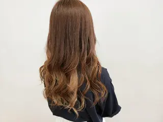 カラー ロング 💜𝑳𝑼𝑵𝑨 🌻母良田愛美🌻のヘアスタイル