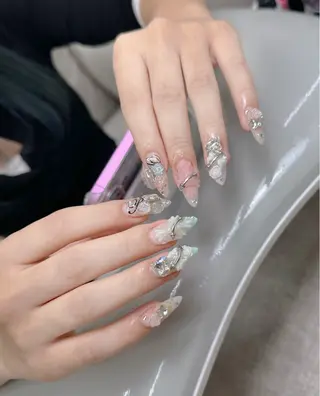ネイル Luna Nail.Novaのネイルデザイン