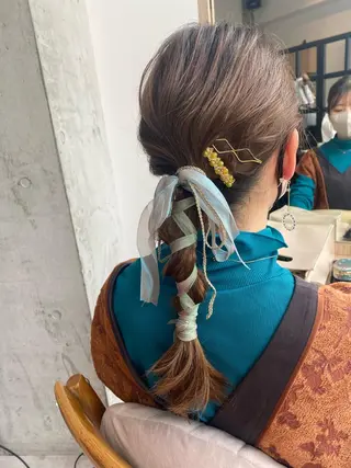 セミロング 似合う髪型見つけます AYAKAのヘアスタイル