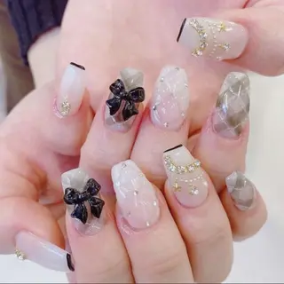 ネイル リリ 奈🎀のネイルデザイン