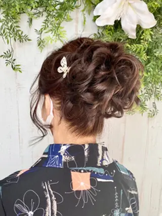 ロング カラー パーマ ヘアアレンジ 大阪レミーエクステ チビ編み込みのヘアスタイル