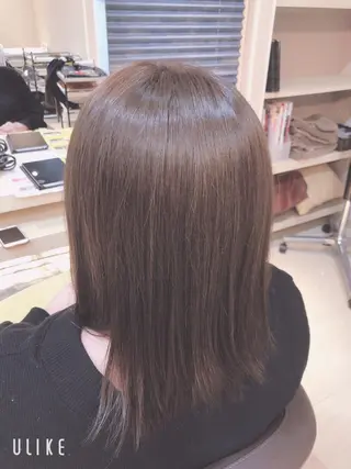 ミディアム カラー そそ　喜 多のヘアスタイル
