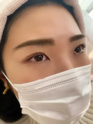 マツエク・マツパ LUSTY 長井明里のヘアスタイル