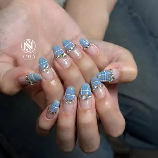 セミロング 🌟AMIA BEAUTY🌟のネイルデザイン