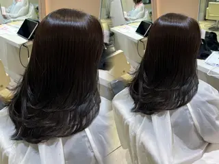 セミロング カラー 海外風レイヤー🎀 新宿MOMOKA🍑のヘアスタイル
