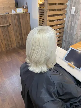 ミディアム カラー Luzir⭐︎ GEN⭐︎のヘアスタイル