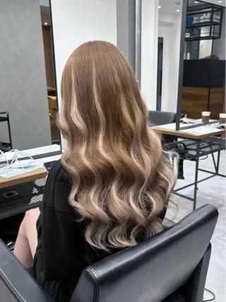 ロング カラー ENA💗NEXT /ハイトーンエクステのヘアスタイル