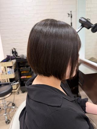 ショート moe 矯正 さらさらストレートのヘアスタイル