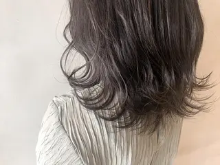 ミディアム カラー ヘアアレンジ ネイル マツエク・マツパ 夜23時まで予約🉑 reverieあきらのヘアスタイル