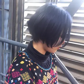 ショート カラー ホワイト&レイヤーカ ットエクステ長畠俊輔のヘアスタイル
