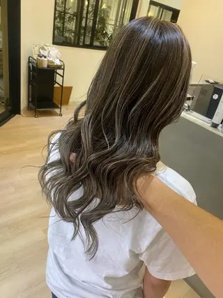 ロング カラー 鍵谷 公宏のヘアスタイル
