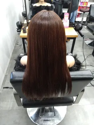 セミロング 顔周りカットレイヤー 髪質改善 くまーのヘアスタイル