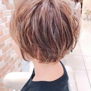 ショート カラー 店長 大方康暉のヘアスタイル