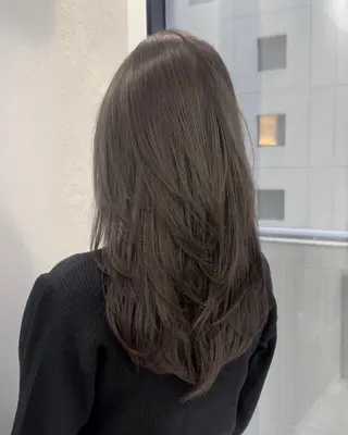 カラー トレンドスタイル🪞 ベージュブラウン🤎のヘアスタイル