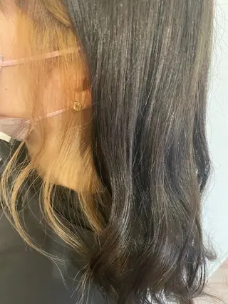 ロング カラー 五日市 愛衣のヘアスタイル