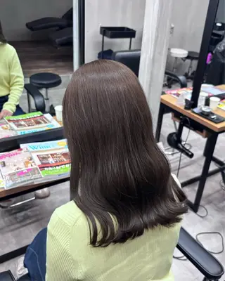 ミディアム 片平 帆香のヘアスタイル