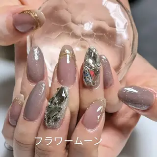 ネイル フラワー ムーンのネイルデザイン