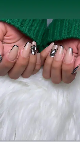 ロング ネイル BELLUNA Mizuki❤︎のネイルデザイン