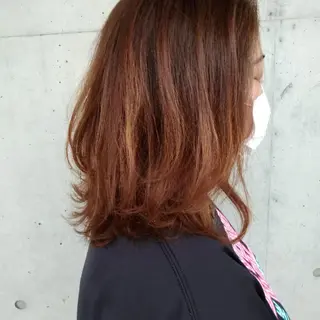 ミディアム 山田 智加のヘアスタイル