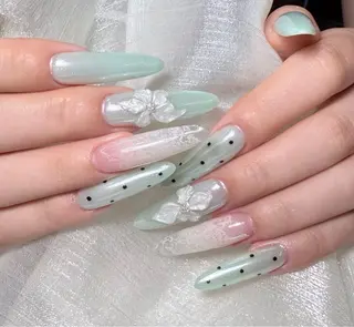 ネイル D-BEAUTY Nailsalonのネイルデザイン