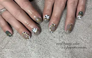 ネイル LAVISH 大和店 🤱子連れ大歓迎のネイルデザイン