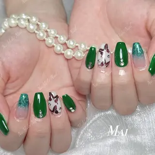 ネイル 🦋 Queenieのネイルデザイン