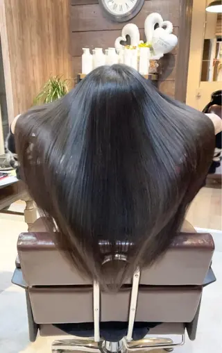 ロング カラー 髪質改善で 憧れの潤艶美髪にのヘアスタイル