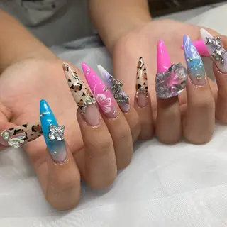 ネイル Gracias. rieのネイルデザイン