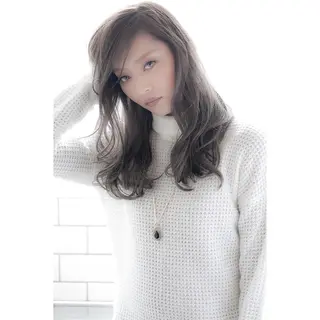 ミディアム EIGHT plum TOKIOリミテッドのヘアスタイル
