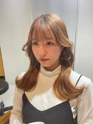 セミロング レイヤーカット 小山 悠のヘアスタイル