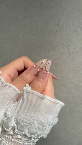 ネイル I-nailロング /ワンホン/キラキラのネイルデザイン