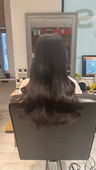 ロング カラー まい🎀ピンク💝 透明感/髪質改善のヘアスタイル