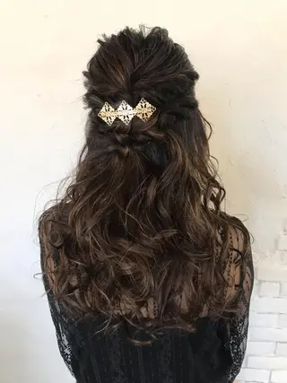 ロング カラー 伊藤 優希のヘアスタイル