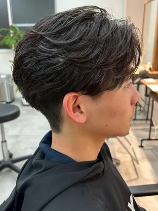 ミディアム メンズパーマ特化 /メンズ支持率◎のヘアスタイル