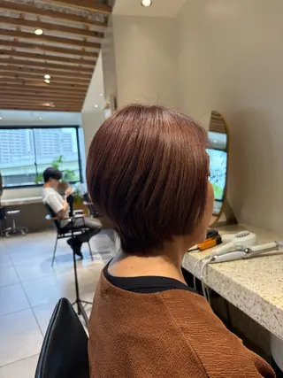 ショート ハイライトをしない 白髪ぼかし/北浜のヘアスタイル