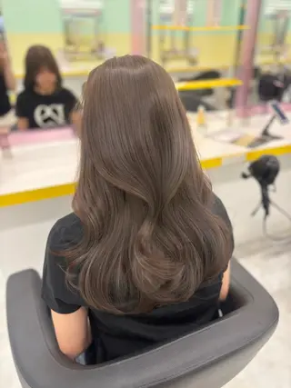 ロング カラー ベージュ×レイヤー 🤎横浜/miu🤎のヘアスタイル