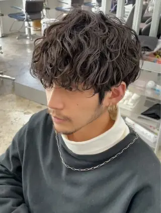 パーマ メンズ 中谷海里/フェザー パーマ/スパイキーのヘアスタイル