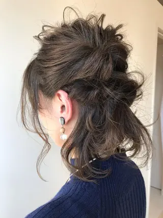セミロング カラー ヘアアレンジ Lien 深井店のヘアスタイル