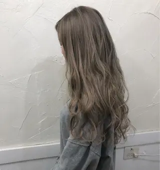 ロング Loob.TOKYO MIYA🌈のヘアスタイル