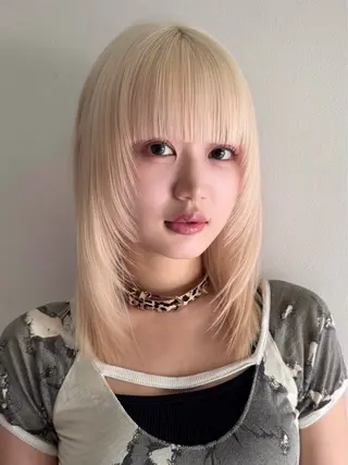 ミディアム カラー ハッシュカット&艶々 ハイトーン/ミワのヘアスタイル