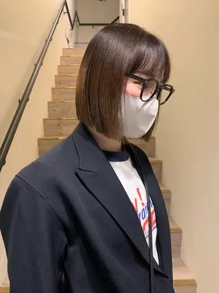 ミディアム 落合希 Olivebeigeのヘアスタイル