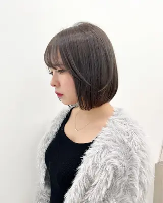 ショート カラー ヘアアレンジ 縮毛矯正🤍 ボブ/ HIKARIのヘアスタイル