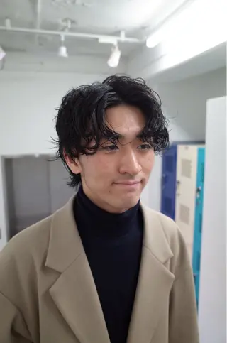 ミディアム パーマ メンズ 【メンズヘア特化】 オオヤチユソラのヘアスタイル